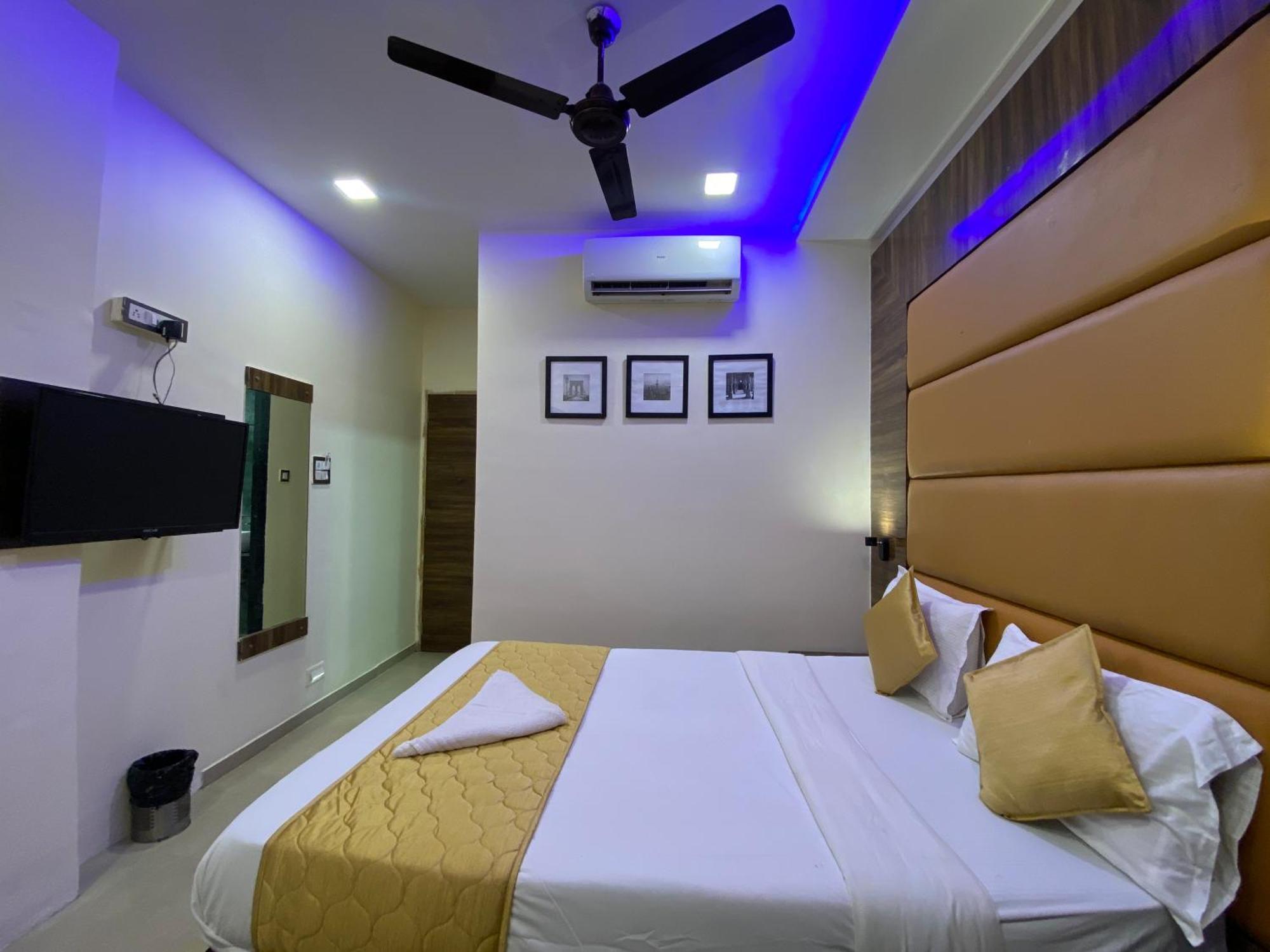 Hotel Blue Wellington - Near Mumbai Airport Zimmer foto